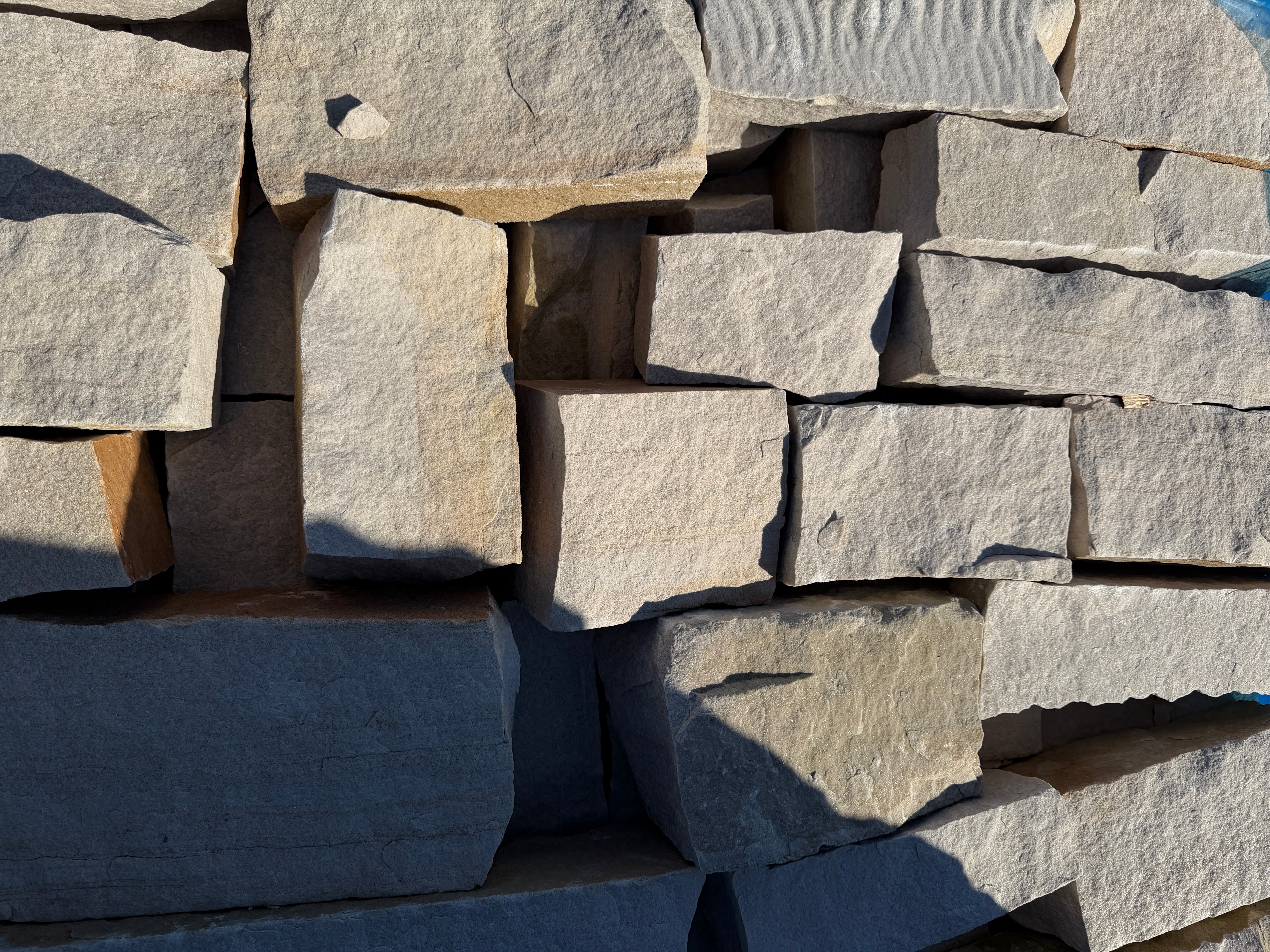 Sandy Creek Rubble Stone (Per Ton)