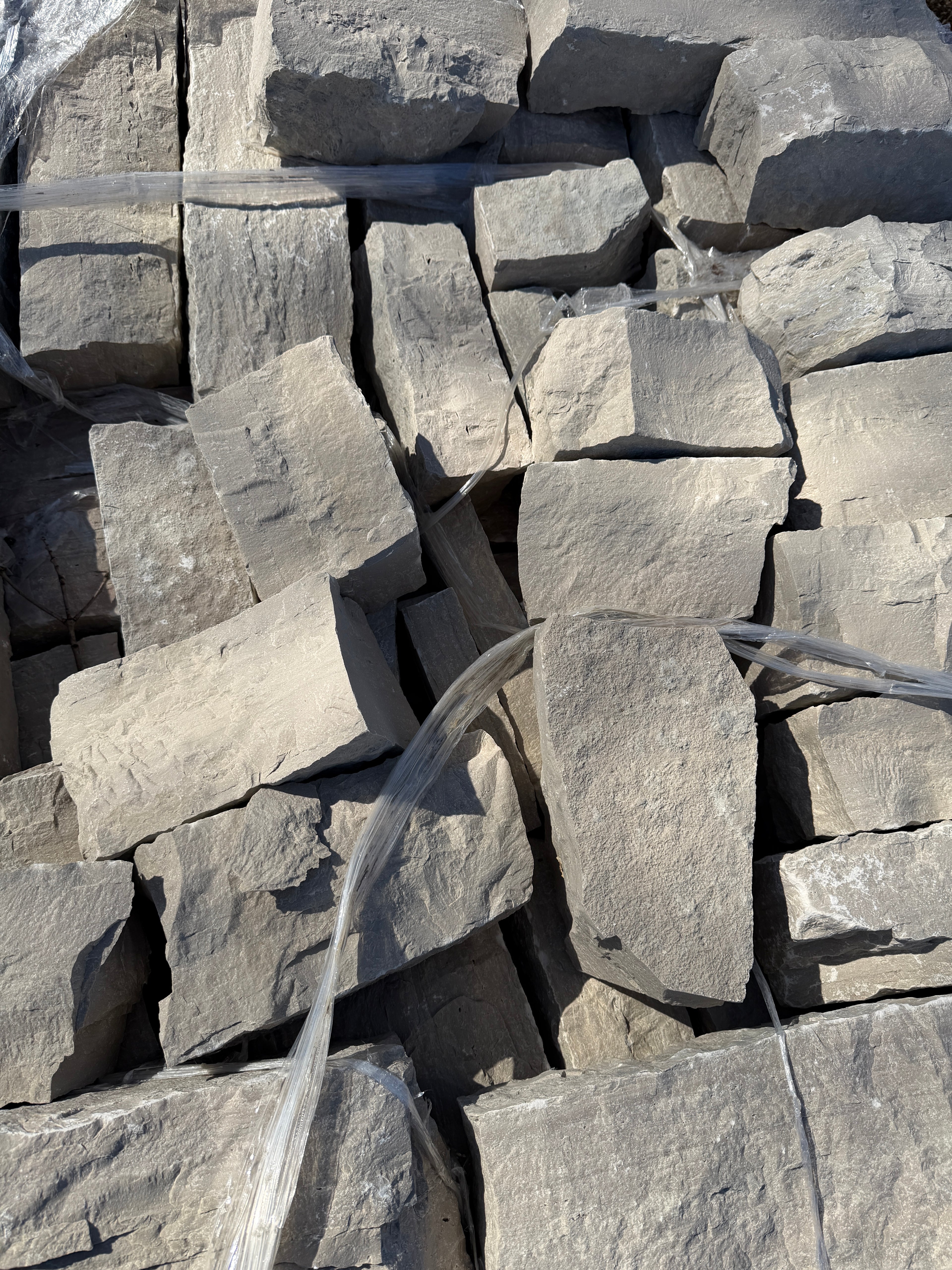 Fond Du Lac Country Rubble Stone (Per Ton)